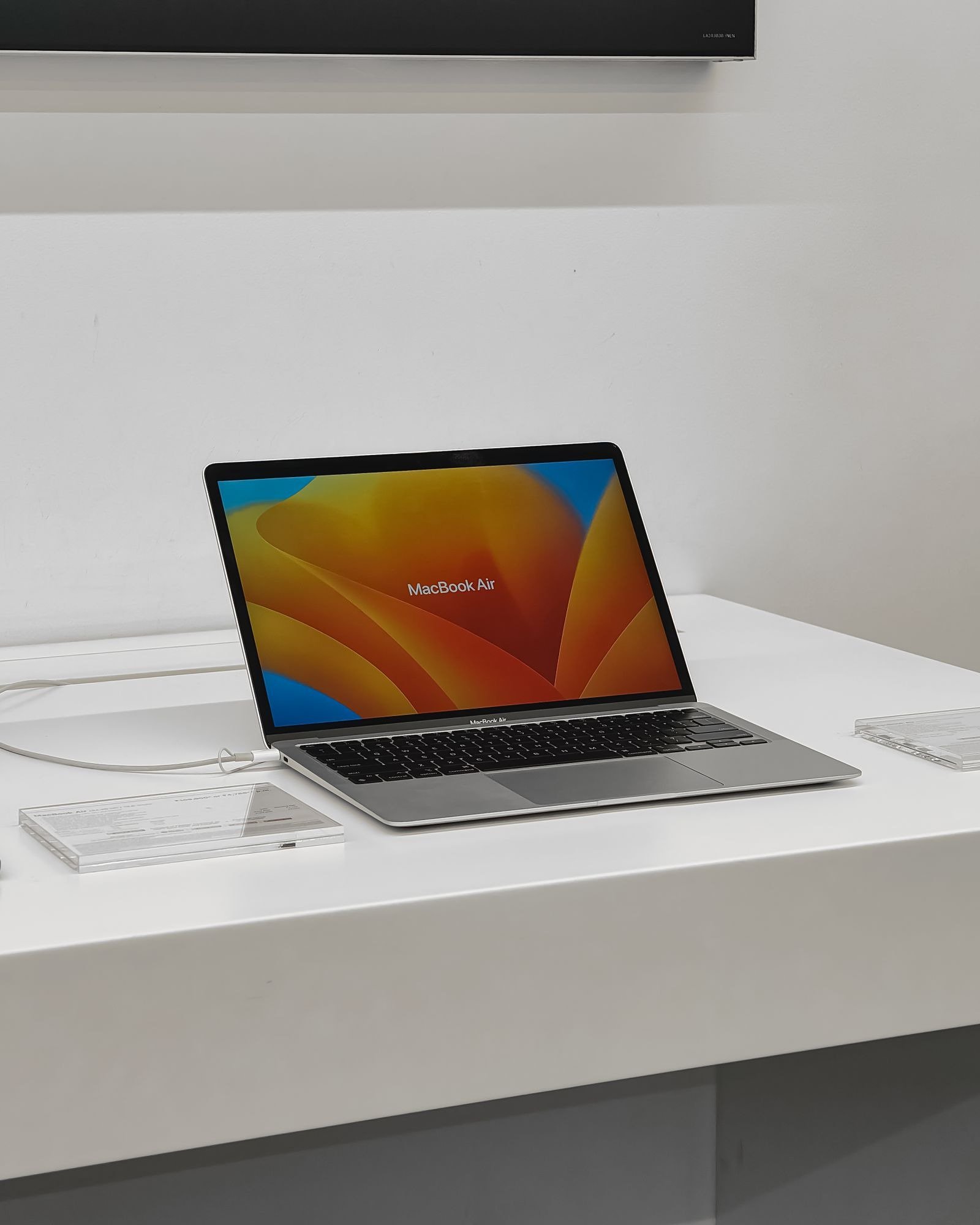 Apple MacBook Air 13,6" M2, 8 GB / 256 GB